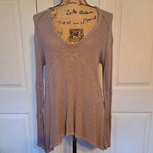 Free People thermal hi/lo, knit cuff sleeves